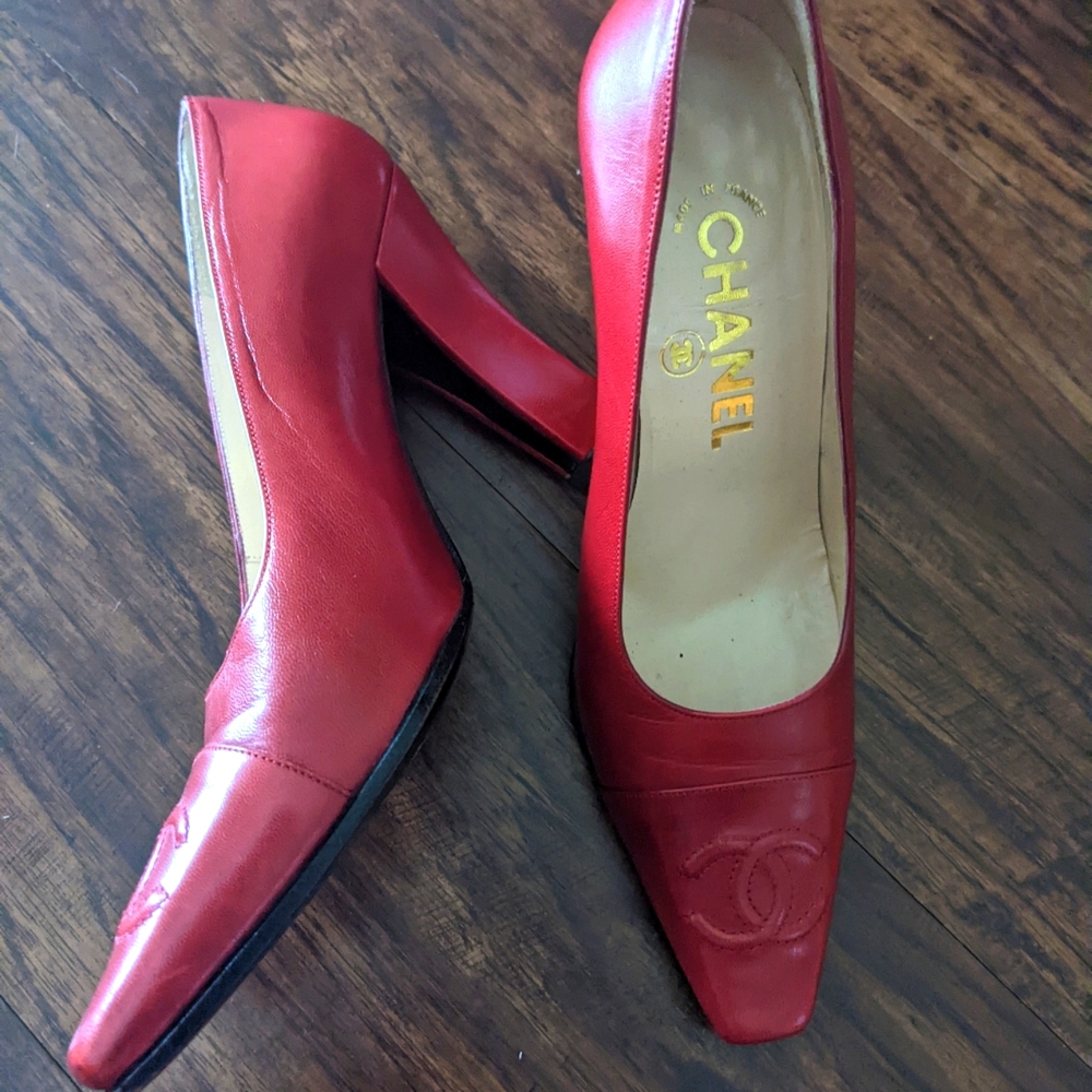 CHANEL RED HEELS